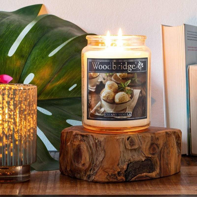 Waniliowa świeca zapachowa w szkle duża Woodbridge - Creamy Vanilla
