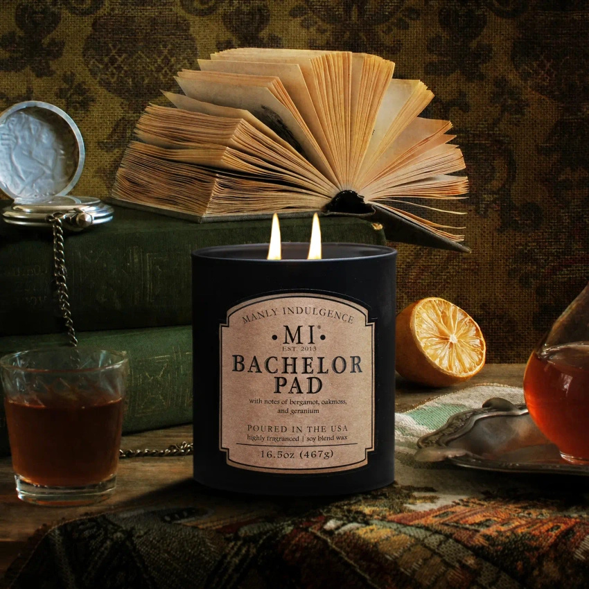Candela di soia profumata da uomo Colonial Candle - Bachelor Pad