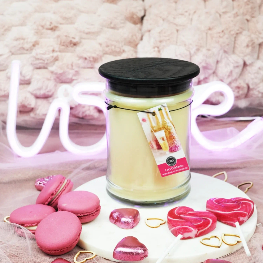 Świeca zapachowa Let's Celebrate Bridgewater Candle 524 g
