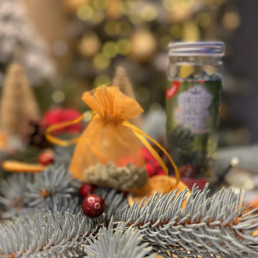 Scentsicles Scentfetti Granulki zapachowe papierki do kominka White Winter Fir 125 g 